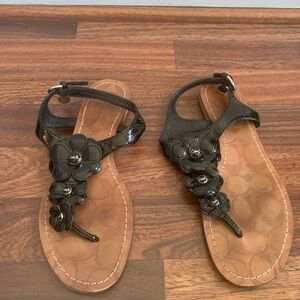 Coach Black Flower Thong Sandals Women’s 7 Ankle Strap Charm Flats Summer